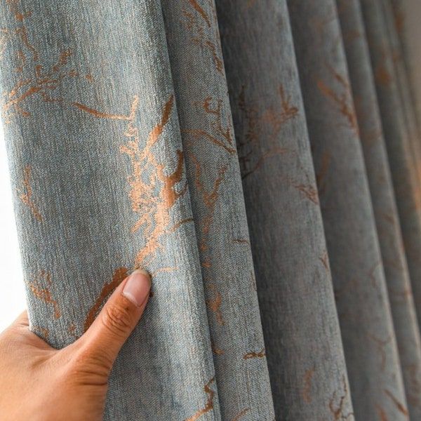 White Curtain Living Room